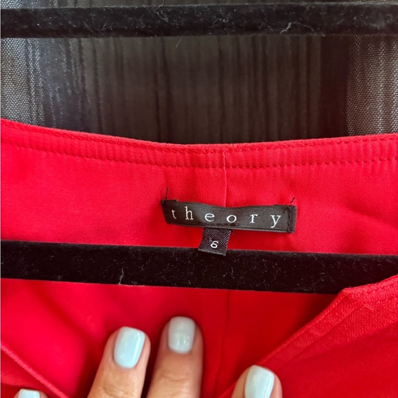 Theory Adelize Habitat Notch V Engine Red Dress Size 6 - Picture 3 of 11
